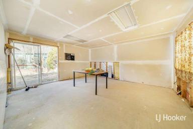 House Auction - NSW - Captains Flat - 2623 - Looking for a Challenge?  (Image 2)
