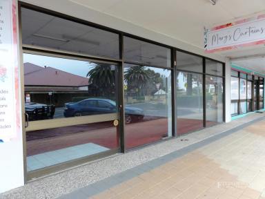 Retail For Lease - QLD - Dalby - 4405 - FOR LEASE - SIZEABLE 169m2 DALBY MAIN STREET SHOP - TOP LOCATION  (Image 2)