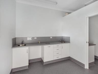 Apartment Leased - QLD - Rockhampton City - 4700 - Prime CBD Location: Spacious and Refurbished Office Space  (Image 2)