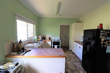 Duplex/Semi-detached For Sale - QLD - Atherton - 4883 - Upsize Your Lifestyle While Downsizing Your Workload  (Image 2)