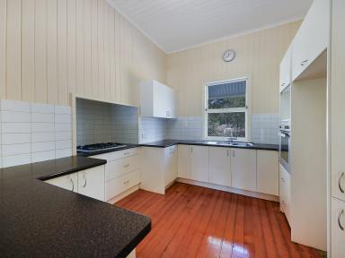 House Leased - QLD - Camp Mountain - 4520 - APPLICATIONS CLOSED  (Image 2)