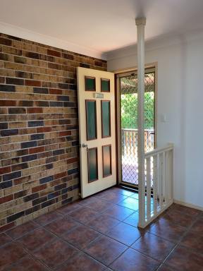 House For Lease - QLD - Kingaroy - 4610 - 4 Bedroom Brick Home  (Image 2)