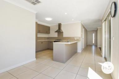 Townhouse For Lease - NSW - Thurgoona - 2640 - WELL PRESENTED & CONVENIENTLY LOCATED  (Image 2)