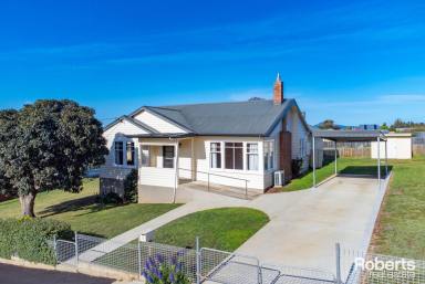 House Leased - TAS - Swansea - 7190 - Renovated and Ready!  (Image 2)