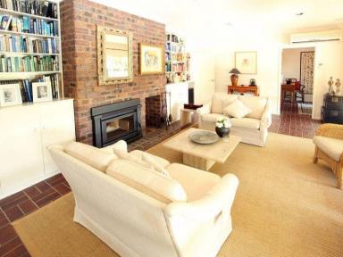 House For Sale - NSW - Inverell - 2360 - Enjoy an Elite Address  (Image 2)