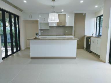 House Leased - QLD - Bucasia - 4750 - STUNNING 4 BEDROOM BEACHFRONT FAMILY HOME  (Image 2)