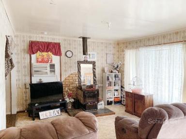 House Leased - NSW - Bourke - 2840 - Comfortable home  (Image 2)