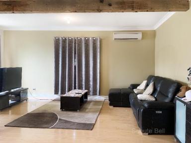 House Leased - NSW - Bourke - 2840 - Open plan 3 bedroom house  (Image 2)