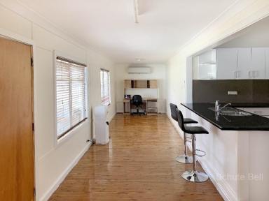 House Leased - NSW - Bourke - 2840 - Mordernised spacious 3 bedroom 2 bathroom home  (Image 2)