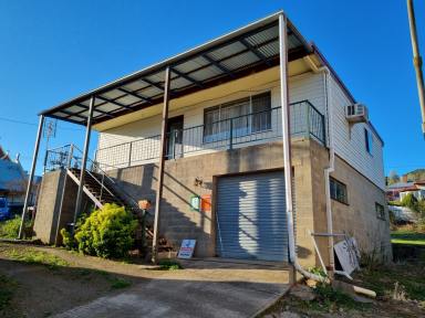 House For Sale - NSW - Gundagai - 2722 - Dual Occupancy  (Image 2)