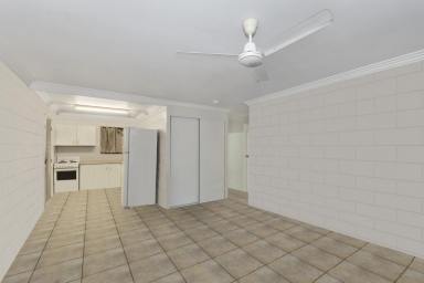 House For Lease - QLD - Kirwan - 4817 - Conveniently Located with Everything You Need  (Image 2)