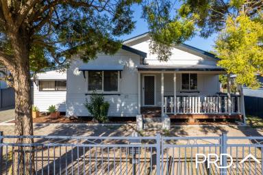 House For Lease - NSW - Casino - 2470 - Renovated Charm in Casino  (Image 2)