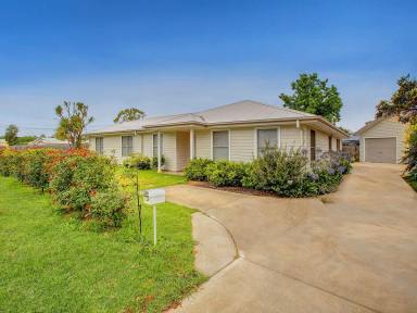House For Sale - NSW - Moss Vale - 2577 - No Fee Strata - Easy Care Modern Living  (Image 2)