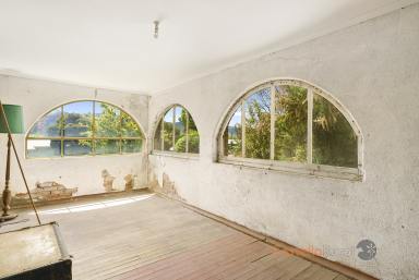 House Auction - VIC - Corryong - 3707 - Charming Deco-Era Home on Spacious 1270m² Block  (Image 2)