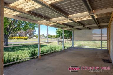 House Leased - NSW - South Guyra - 2365 - Cottage Living  (Image 2)