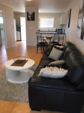 Unit For Lease - QLD - South Mackay - 4740 - NEWLY RENOVATED FULLY FURNISHED SOUTH MACKAY UNIT  (Image 2)