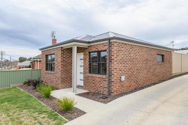 House Leased - VIC - Brown Hill - 3350 - Near New Low Maintenance Unit  (Image 2)