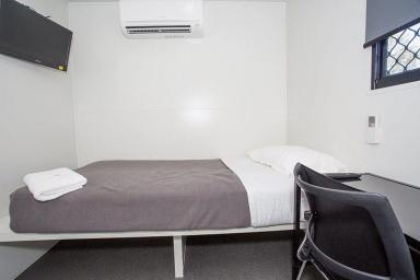 Unit For Lease - QLD - Mackay - 4740 - Private AC Cabin with Kitchen - Free WiFi  (Image 2)