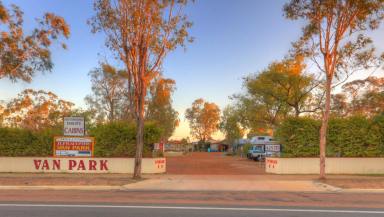 Business Sold - QLD - Ilfracombe - 4727 - ILFRACOMBE CARAVAN PARK SELLING FREEHOLD WITH 4BR RESIDENCE  (Image 2)