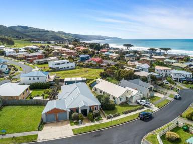 House Sold - VIC - Apollo Bay - 3233 - Sensational Family Home  (Image 2)