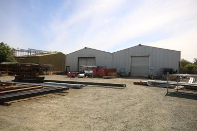 Industrial/Warehouse For Sale - VIC - Rochester - 3561 - GENERAL ENGINEERING BUSINESS & FREEHOLD  (Image 2)
