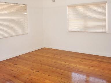 House Leased - NSW - Narromine - 2821 - Fresh and light  (Image 2)