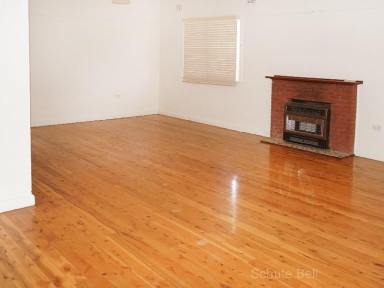 House Leased - NSW - Narromine - 2821 - Fresh and light  (Image 2)