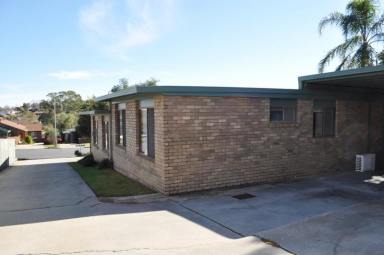 Unit Leased - NSW - West Albury - 2640 - COSY 2 BEDROOM WITH YARD  (Image 2)