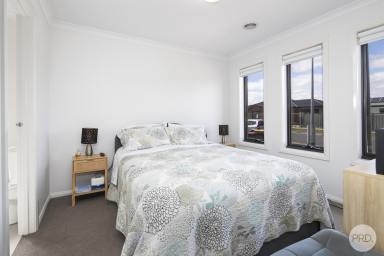 House Leased - VIC - Alfredton - 3350 - BEAUTILFUL THREE BEDROOM HOME IN ALFREDTON  (Image 2)