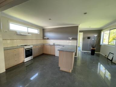 House For Lease - NSW - Tumut - 2720 - Four Bedroom Home!!  (Image 2)