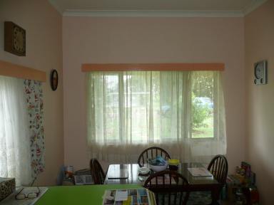 House For Sale - QLD - Scottville - 4804 - Comfortable Lowset Home on Corner Block  (Image 2)