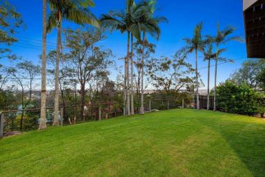 House For Sale - QLD - Springwood - 4127 - EXECUTIVE HOME WITH VIEWS!  (Image 2)