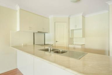 Unit Leased - QLD - Harristown - 4350 - Modern Home in Harristown  (Image 2)