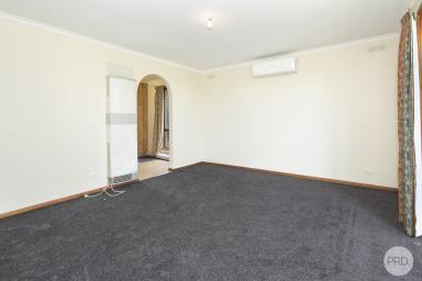 Townhouse For Lease - VIC - Sebastopol - 3356 - QUALITY TOWNHOUSE CLOSE TO SHOPS AND TRANSPORT..  (Image 2)