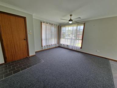 Unit Leased - NSW - Old Bar - 2430 - NEAT & TIDY VILLA IN QUIET CUL-DE-SAC  (Image 2)