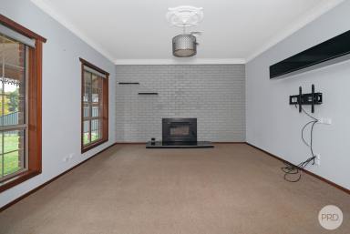 House Leased - VIC - Alfredton - 3350 - SPACIOUS 4 BEDROOM HOME IN ALFREDTON  (Image 2)