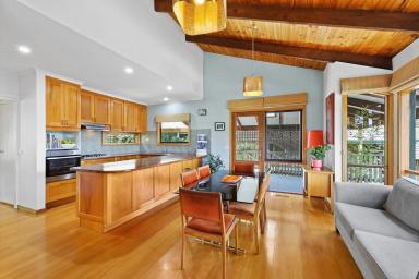 House For Sale - VIC - Belgrave Heights - 3160 - Mid-century Designed Heights Home  (Image 2)