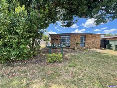 Unit For Lease - QLD - Kingaroy - 4610 - LOCATION, LOCATION, LOCATION  (Image 2)