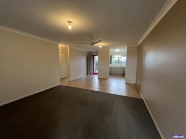 Unit Leased - QLD - Kingaroy - 4610 - MODERN UNIT IN TRIPLEX  (Image 2)