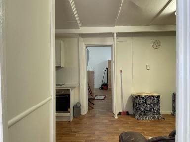 Unit For Lease - NSW - Lightning Ridge - 2834 - FULLY FURNISHED 1 BEDROOM FLAT  (Image 2)