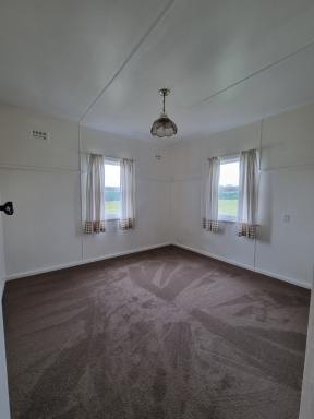 House For Lease - NSW - Ben Lomond - 2365 - Country Cottage  (Image 2)