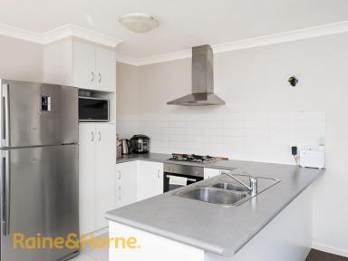 House Leased - NSW - Glenfield Park - 2650 - SECURE UNIT LIVING  (Image 2)