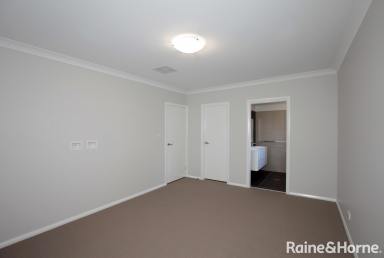 House For Lease - NSW - Lloyd - 2650 - THE PERFECT HOME!  (Image 2)