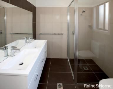 House For Lease - NSW - Lloyd - 2650 - THE PERFECT HOME!  (Image 2)