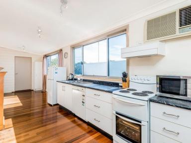 Apartment For Lease - NSW - Grafton - 2460 - Apartments on Queen - Two  (Image 2)