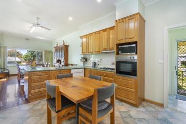 House For Sale - VIC - Hamilton - 3300 - WHEN LOCATION REALLY DOES MATTER!  (Image 2)