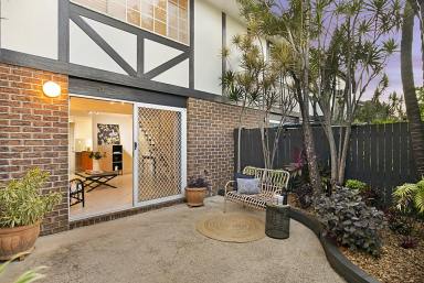 Townhouse For Sale - QLD - Woodridge - 4114 - PEACE, PRIVACY AND TUDOR STYLE  (Image 2)