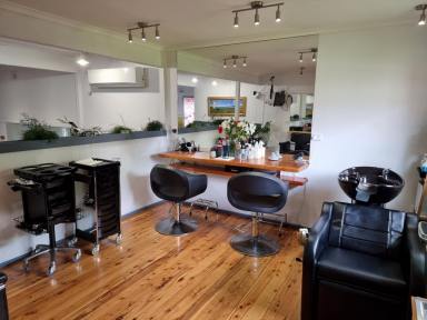 Business For Sale - NSW - Bermagui - 2546 - RARE SEA CHANGE OPPORTUNITY - PROFITABLE BUSINESS - SAME OWNER SINCE 2000  (Image 2)