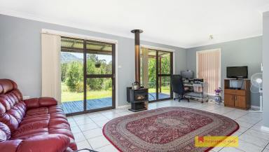 Acreage/Semi-rural For Sale - NSW - Mudgee - 2850 - WEEKEND RETREAT OR PERMANENT OASIS  (Image 2)