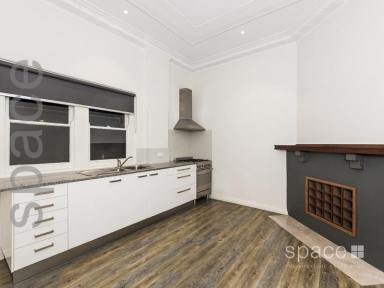 Unit For Lease - WA - Nedlands - 6009 - LOVELY  APARTMENT IN CENTRAL LOCATION INCLUDING ALL UTILITIES  (Image 2)